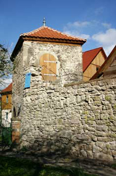 Sanierung . Torturm und Kirchhofmauer . Obermaßfeld